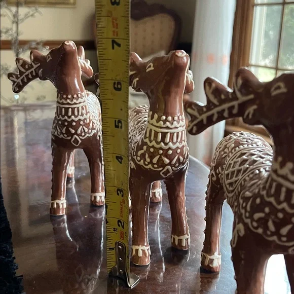 Pottery Barn Ceramic Gingerbread Reindeer Set of 3. NWOB. - Picture 5 of 6